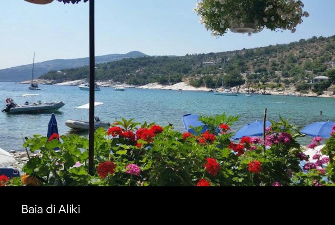 Aliki House公寓 外观 照片